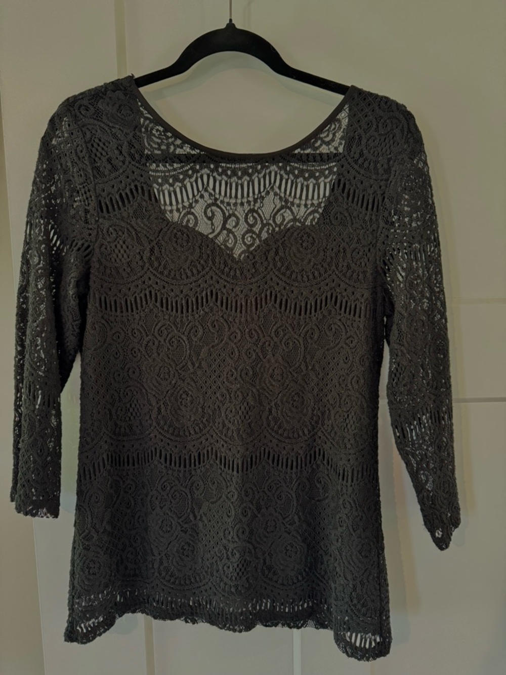 Adrianna Papell Black Lace Crochet Long Sleeve Top